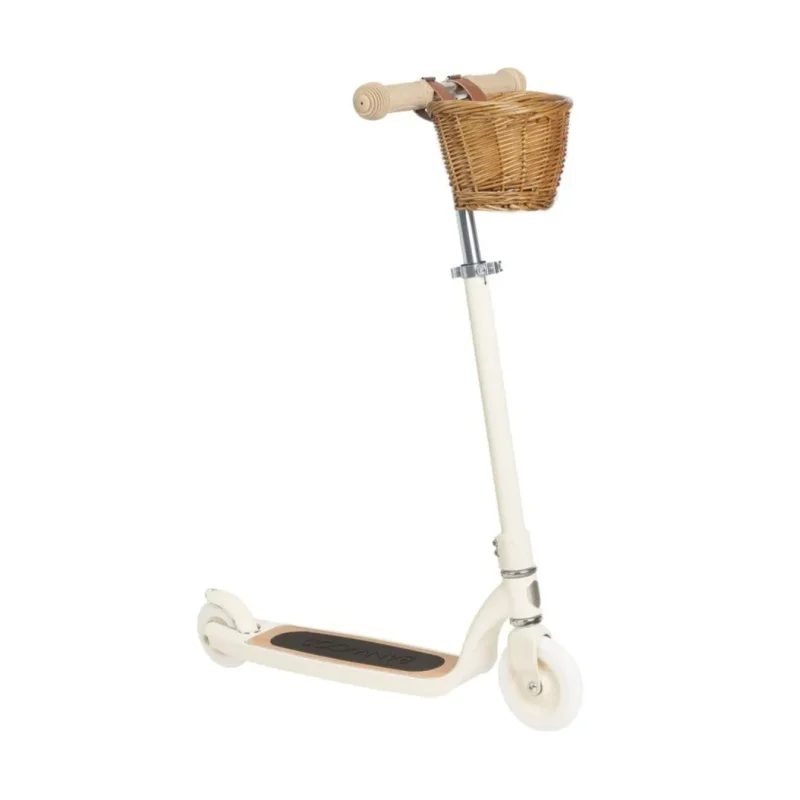 banwood maxi scooter in cream premium ride on