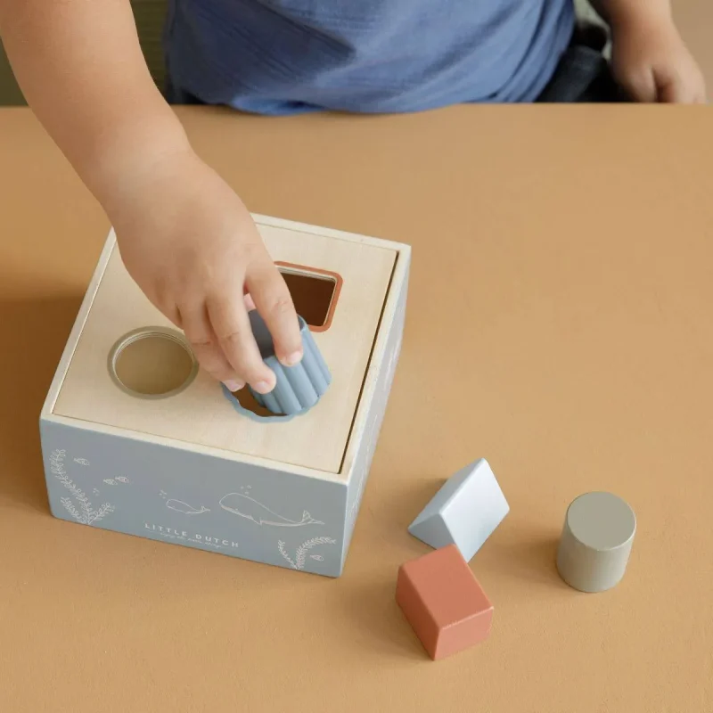 little dutch ocean wooden shape sorter